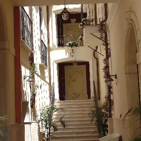 Palazzo Reginella 4*