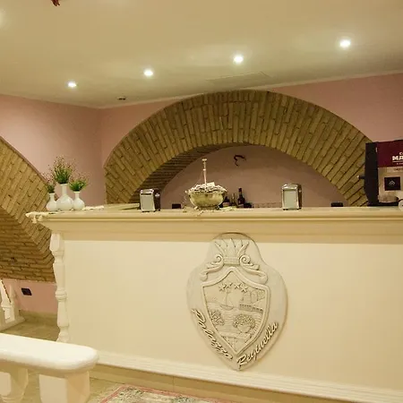 Ξενοδοχείο με διαμερίσματα Palazzo Reginella 2*