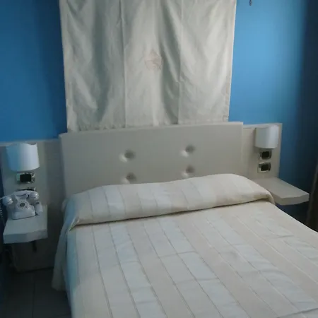 Palazzo Reginella ボヴァリーノ・マリーナ