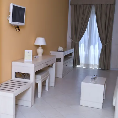 Palazzo Reginella アパートホテル ボヴァリーノ・マリーナ