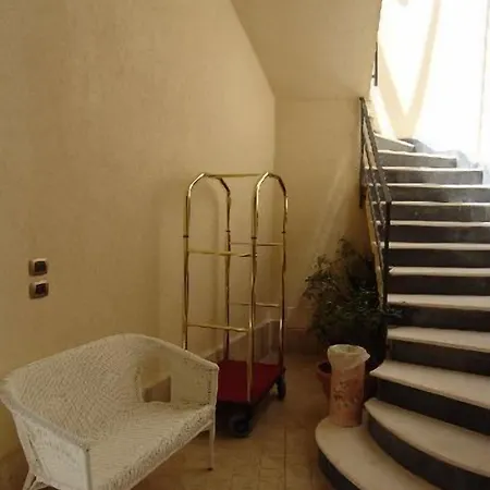 Palazzo Reginella 4* ボヴァリーノ・マリーナ