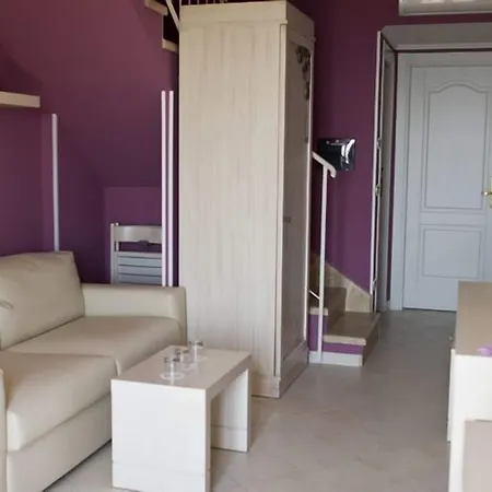 Palazzo Reginella アパートホテル