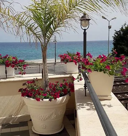 Palazzo Reginella アパートホテル