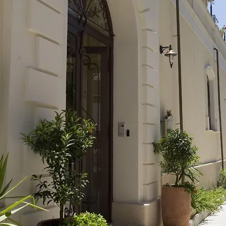 Palazzo Reginella Apartmanhotel 2*