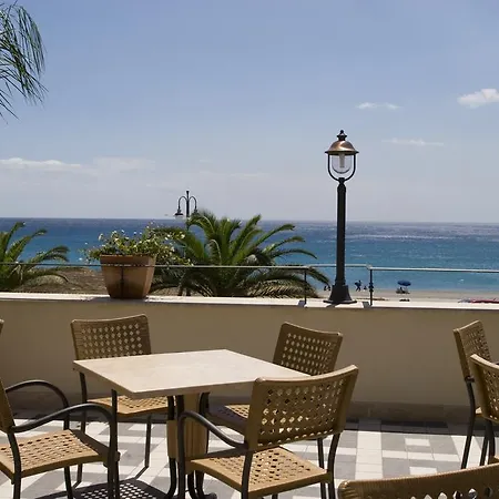 Palazzo Reginella 2* Bovalino Marina