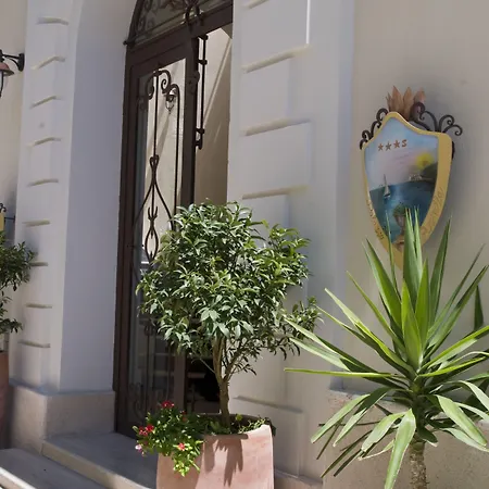 Palazzo Reginella 아파트호텔 보발리노 마리나