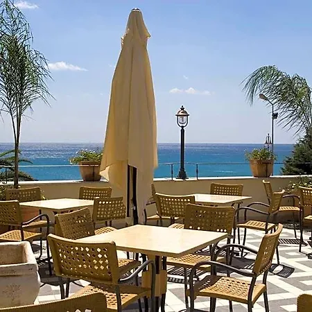 Palazzo Reginella Apart Otel Bovalino Marina