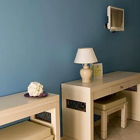 Palazzo Reginella Apart Otel 4*