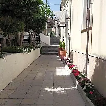 Lejlighedshotel Palazzo Reginella 4*