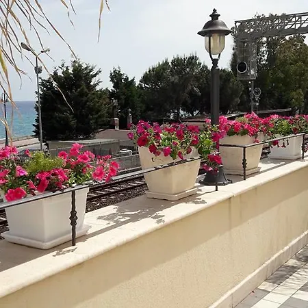Palazzo Reginella Apartmanhotel Bovalino Marina