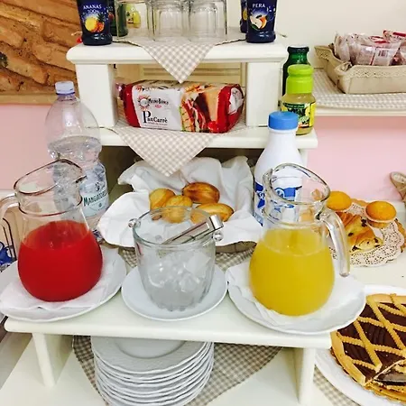 Palazzo Reginella 4* 보발리노 마리나